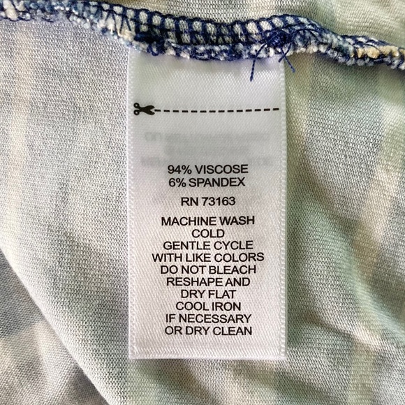 Women’s size XL Cupio gently used long sleeved striped soft and comfy top - Picture 4 of 5